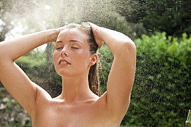 免费FPS《高达：进化》介绍公布 年内上线PS平台